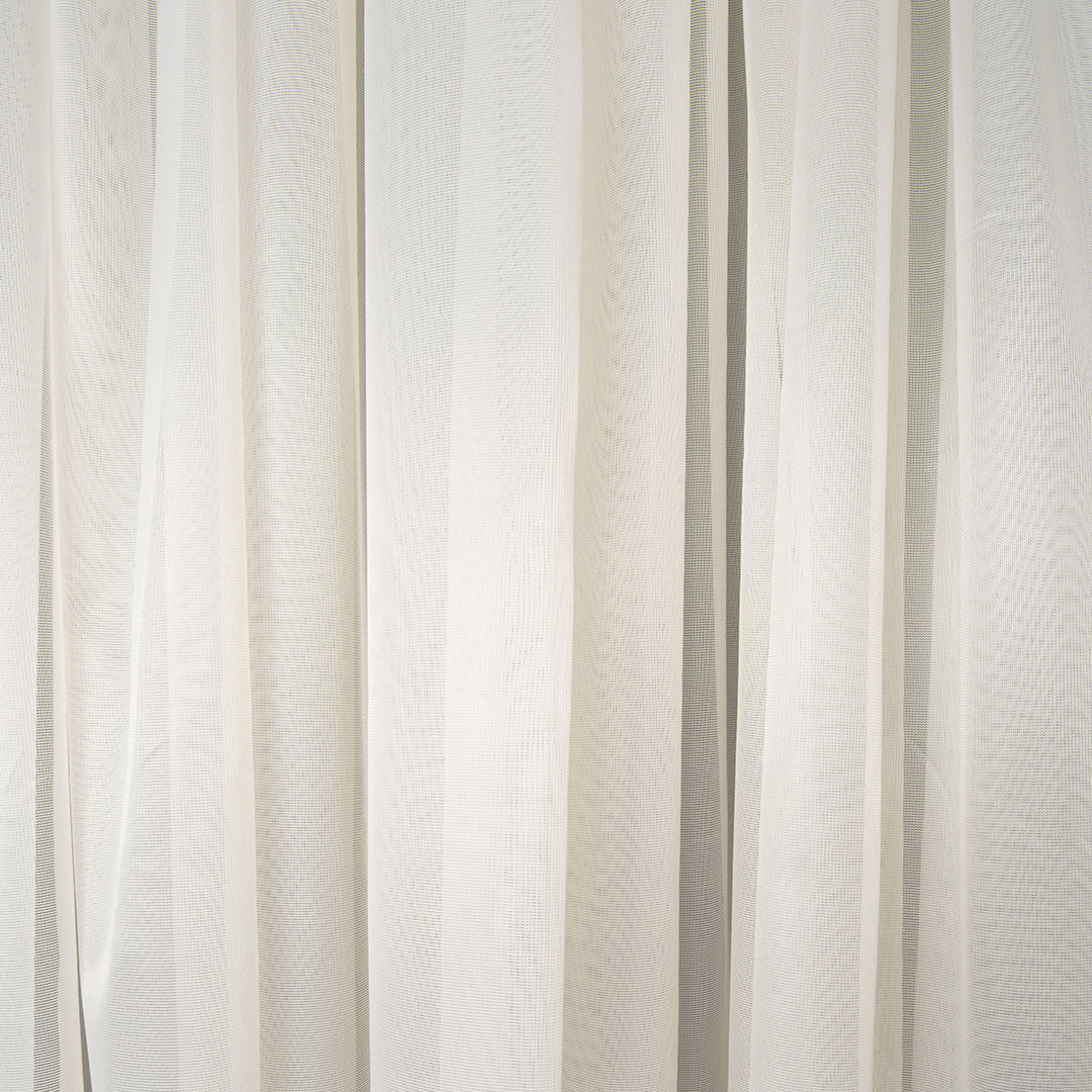 Cortina Beige Velo Suizo Traslúcido – 2 piezas de 150x210 cm